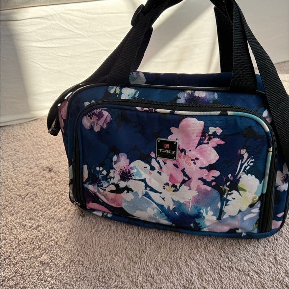 Tag Floral Blue and Pink Travel Bag - Picture 13 of 14